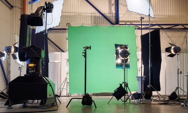 How To Use a Green Screen for Video Marketing